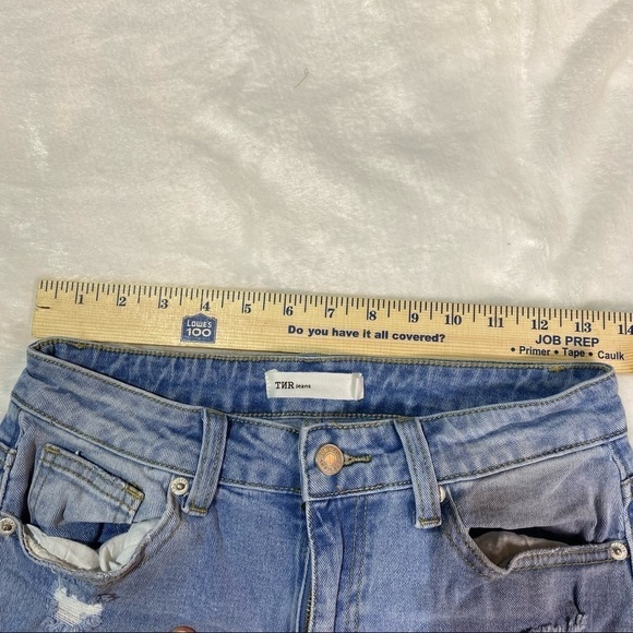 TNR jeans light wash distressed holey high rise skinny jeans - Picture 6 of 11